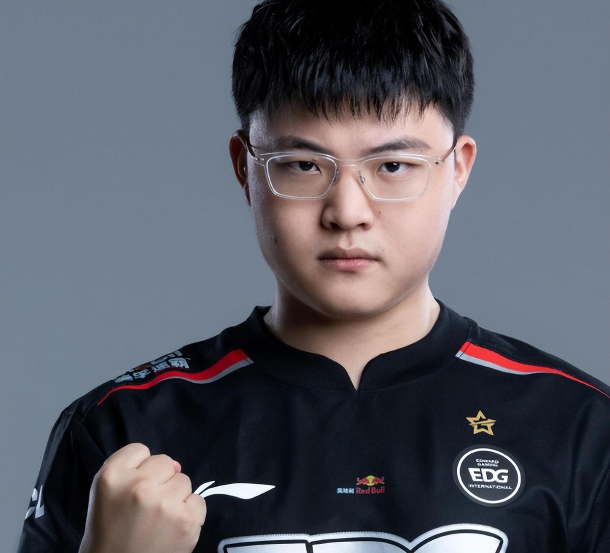 旺财28娱乐-Uzi回归赛场，精彩发挥首场状态亮眼，法国队观众沸腾！的简单介绍